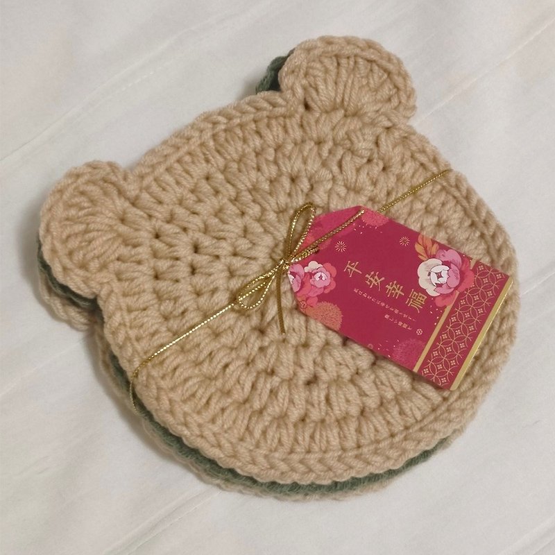 【Wool Knitting】Finished Product ‧ Cute Bear Coasters Three-in-one Set of Handmade Coasters Heat Insulation Pads Placemats - Place Mats & Dining Décor - Cotton & Hemp Khaki