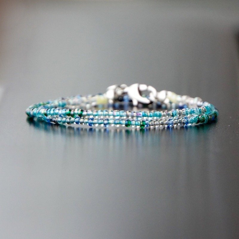 ITS: 910 [360 · sparkling travel series - Lake Pinatubo 2 circle button bracelet. - Bracelets - Other Materials Blue