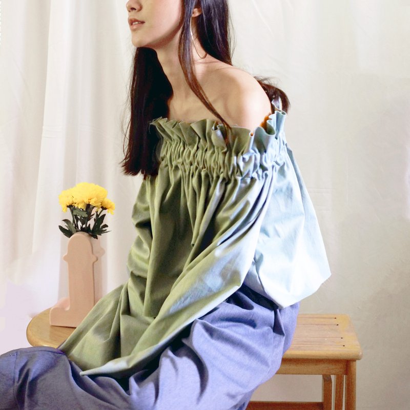 Off The Shoulder Tops (Green Denim) - 女上衣/長袖上衣 - 棉．麻 綠色