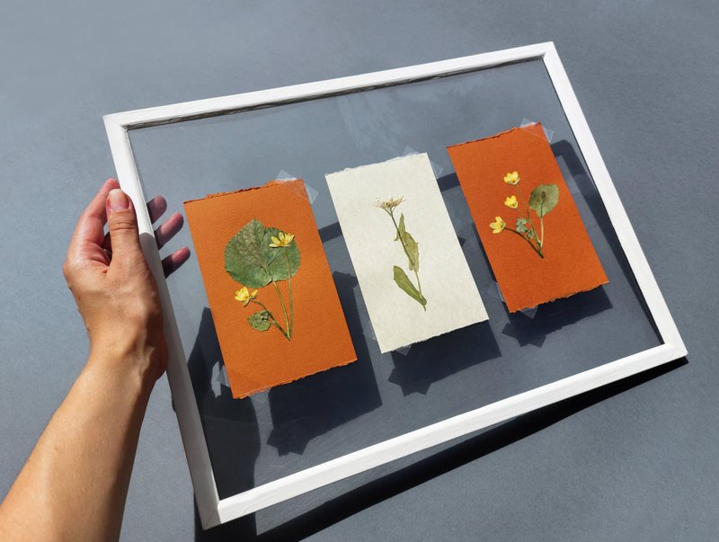 黃綠野春壓花原創藝術品米色赤陶 - 海報/掛畫/掛布 - 紙 綠色