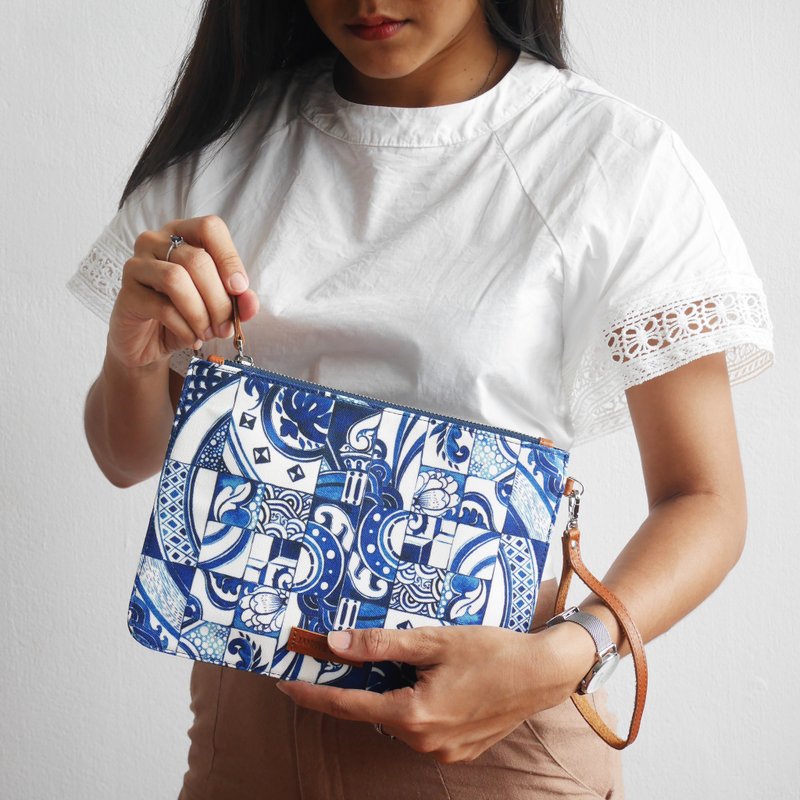 Hand Clutch - Azulejos - 其他 - 真皮 藍色