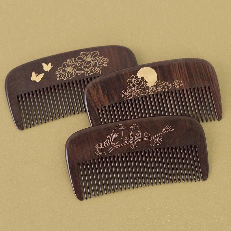 Weis 诗诗Combs Crafts Natural wood Comb Send Mother girlfriends Girlfriend Valentine Gift lettering - Makeup Brushes - Wood Brown