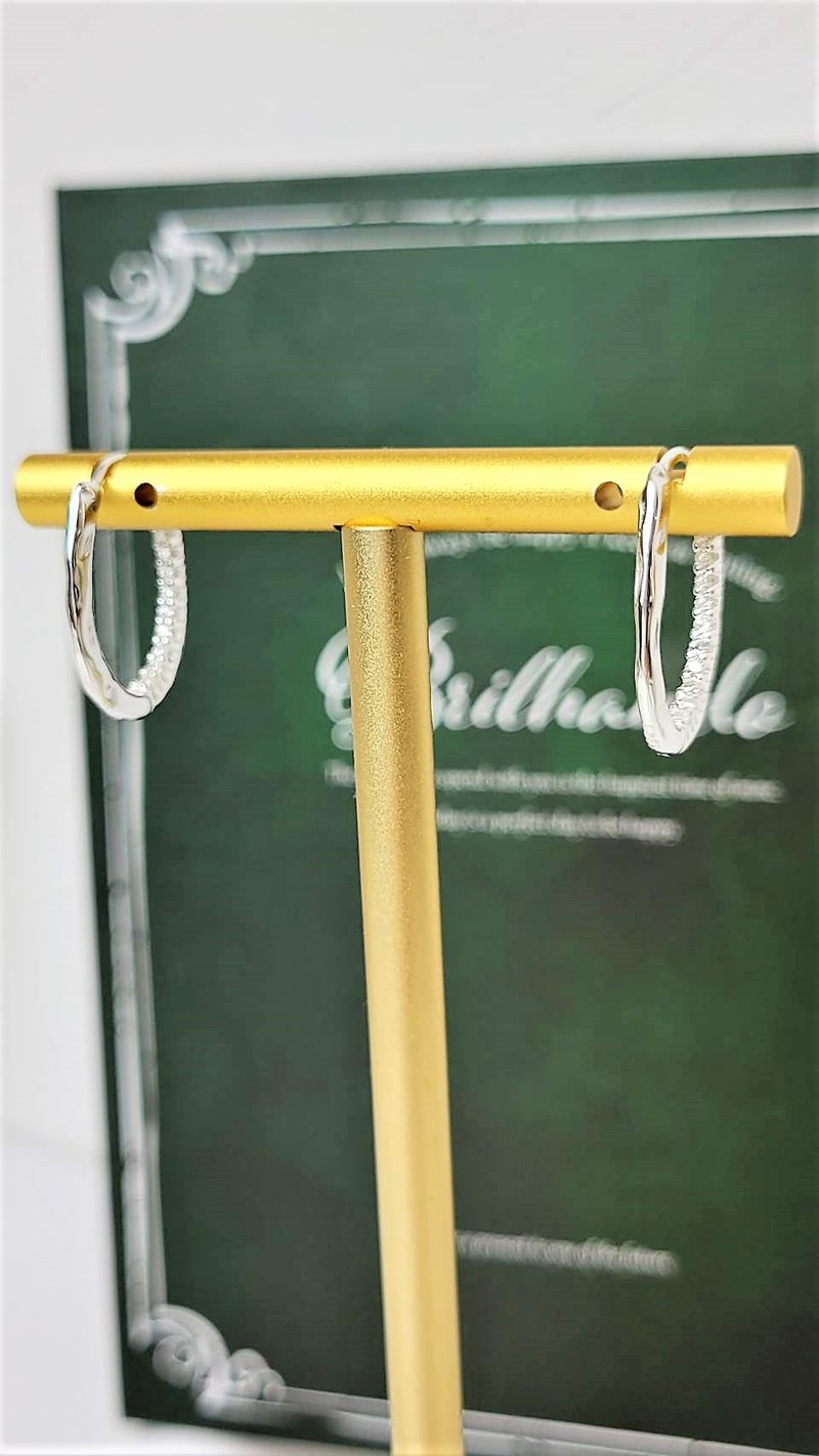 隱雅 純銀耳環 / 典雅大方 / 輕珠寶 - 耳環/耳夾 - 純銀 銀色