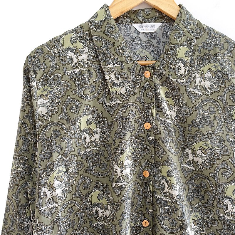 │Slowly│ Jockey - vintage shirt │vintage. Retro. Literature. - Women's Shirts - Polyester Multicolor