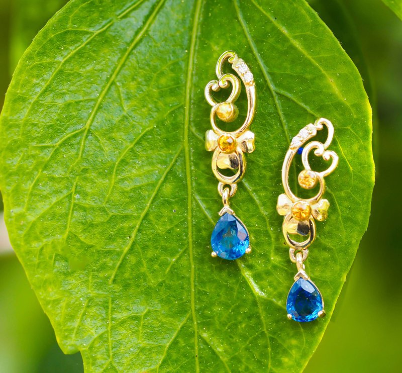 14k gold earrings studs with sapphires and diamonds - 耳環/耳夾/耳骨夾 - 貴金屬 橘色