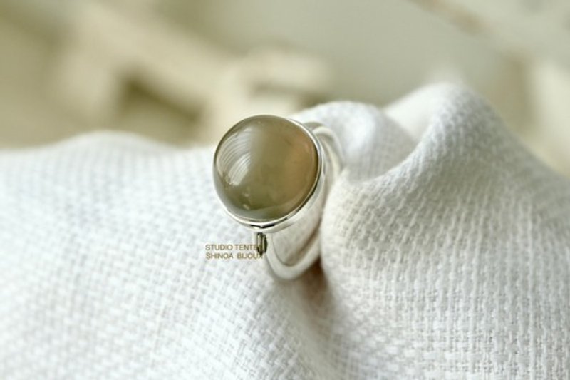 Pinkoi Proxy Purchase - [Moon Rabbit Grey Moonstone] Ring - General Rings - Gemstone 