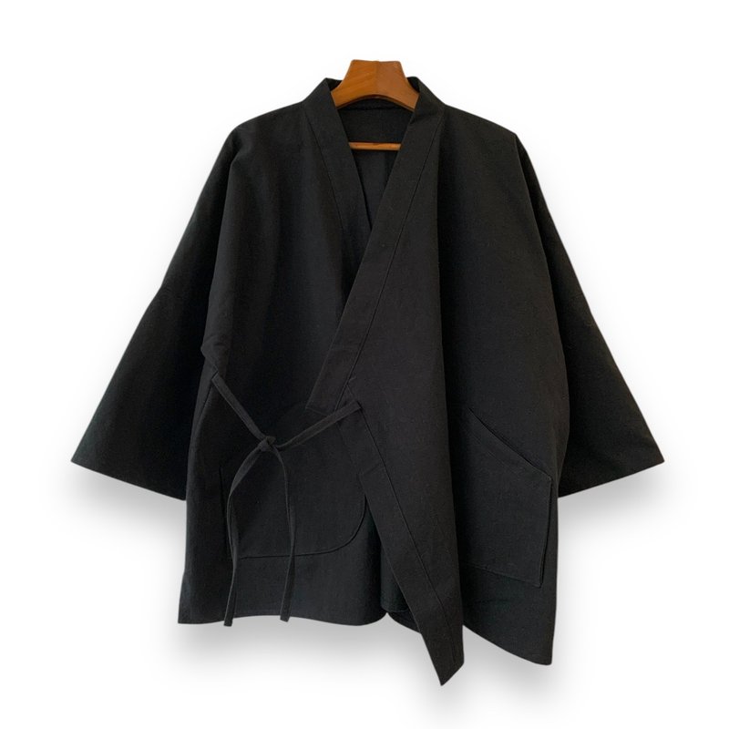 New Kimono Style Outer With Three Quarter Sleeves - Cotton - เสื้อโค้ทผู้ชาย - ผ้าฝ้าย/ผ้าลินิน สีดำ