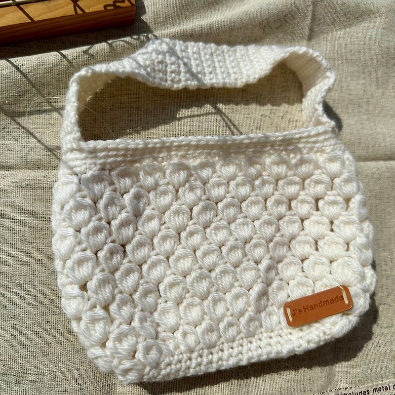 Marshmallow handbag/small bag/carrying bag/fashion/small waste bag/white bag/wool/Guanghan Palace - Handbags & Totes - Wool White