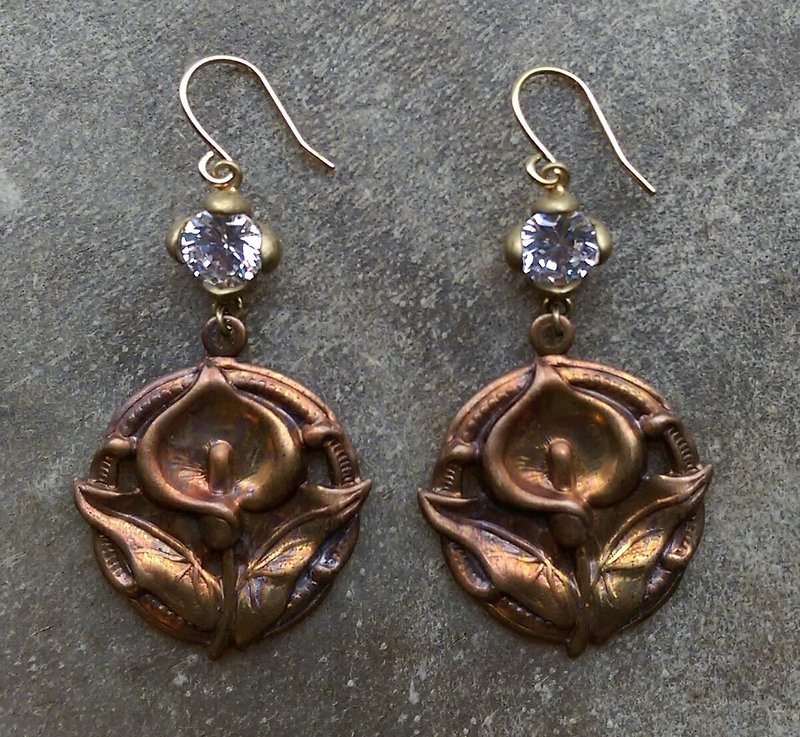 黃銅雕花鋯石耳環 - 耳環/耳夾 - 其他金屬 