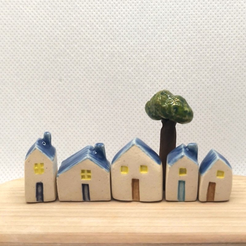 小さな村-粘土シリーズ - 置物 - 陶器 ブルー