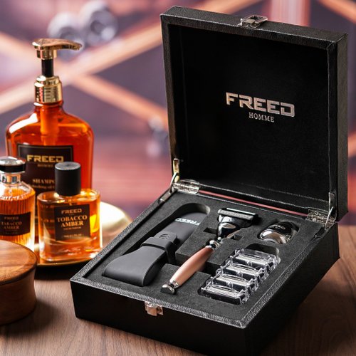 FREED 【兩週年特仕款】尊爵四件組五刀式刮鬍刀禮盒-玫瑰金 客製化刻字