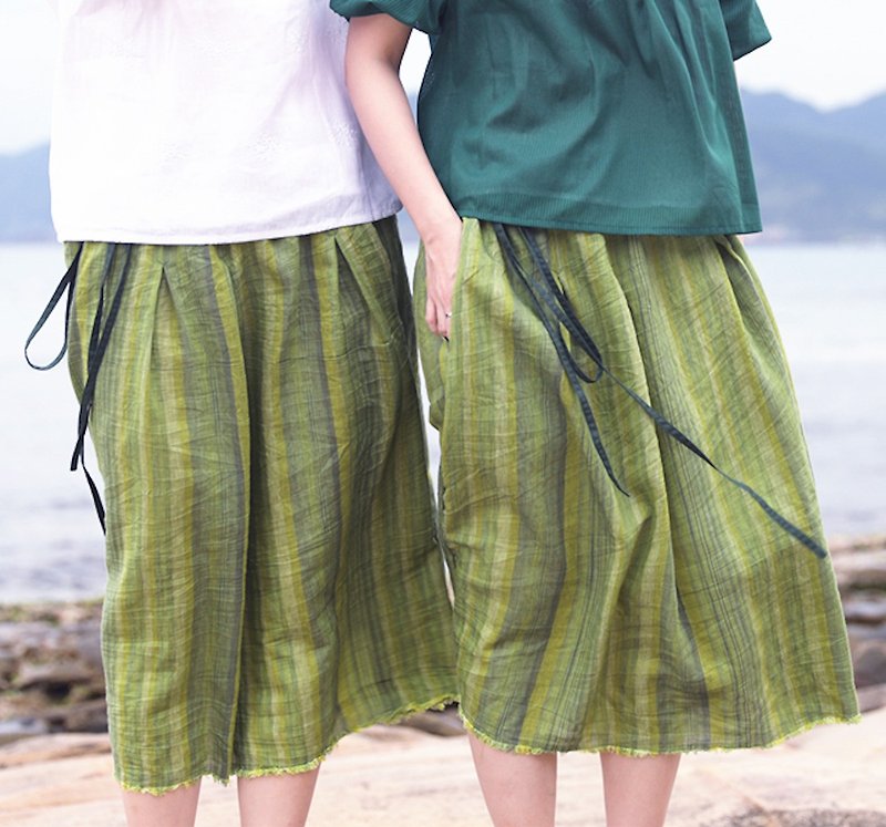 色織亞麻綠色條紋半裙 - 裙子/長裙 - 棉．麻 