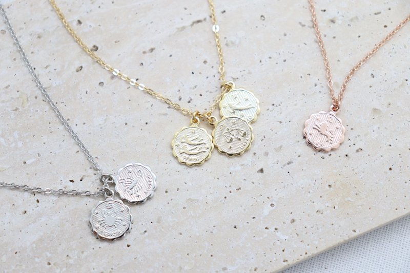Celestial Multiple Zodiac Sign Necklace Dainty Constellations 12mm Disc Necklace - 項鍊 - 銅/黃銅 