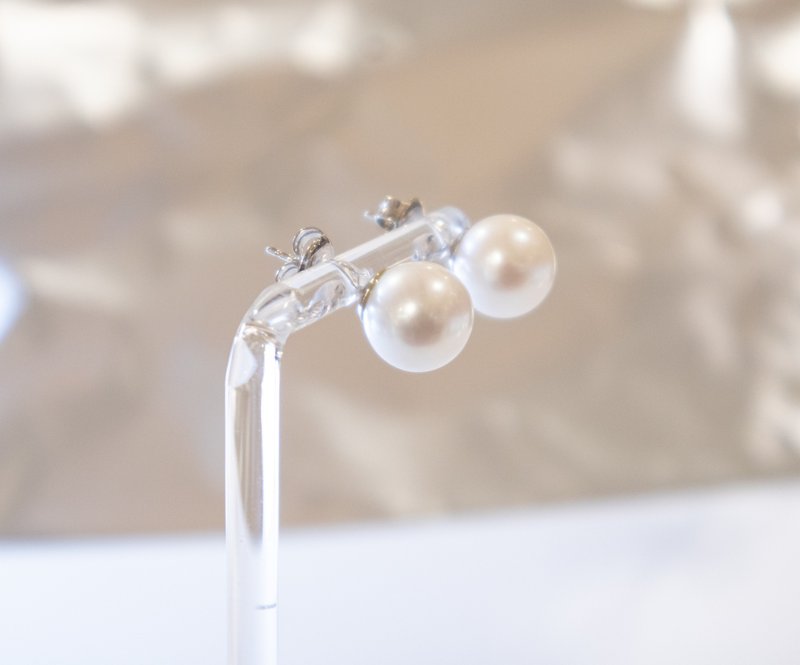 925 Sterling Silver 10.5-11mm High-Quality Natural Freshwater Pearl Earrings - ต่างหู - ไข่มุก สีเงิน
