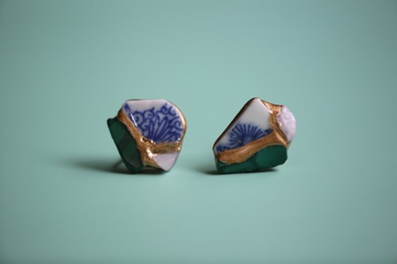 Kintsugi x natural stone earrings (sea pottery, malachite, milky kunzite) - Earrings & Clip-ons - Gemstone 