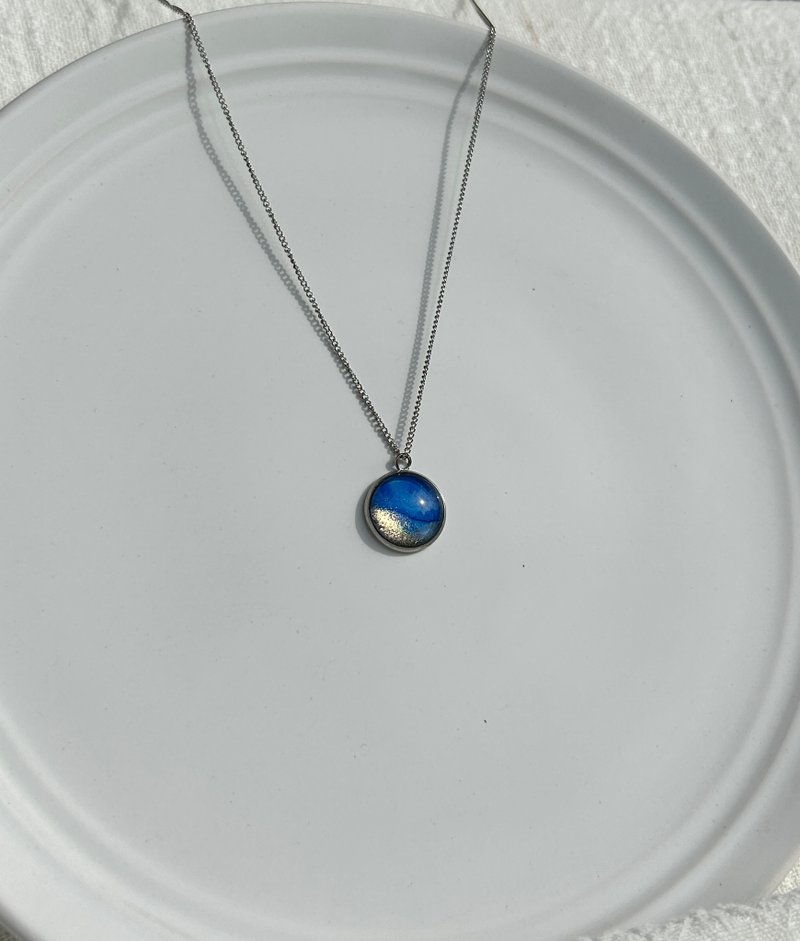 【クリスマスギフト】ゴールドオーシャン ブルーの丸い手描きネックレス - ネックレス - ステンレススチール ブルー