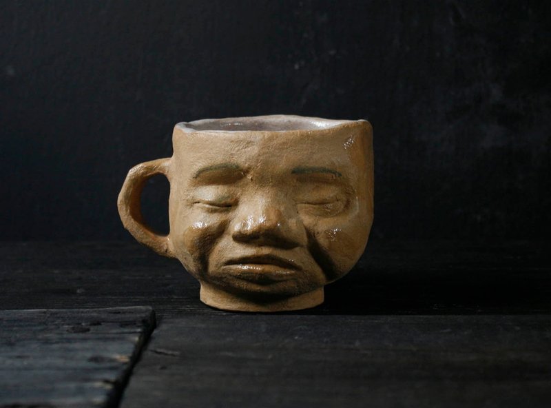 Sleeping baby tea cup (handmade ceramic cup) - Cups - Pottery 