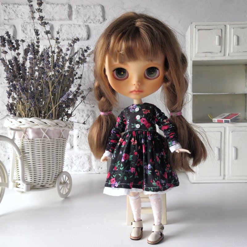 Black dress handmade. Dress Blythe doll. Clothes doll. Outfit Blythe doll - ตุ๊กตา - ผ้าฝ้าย/ผ้าลินิน 