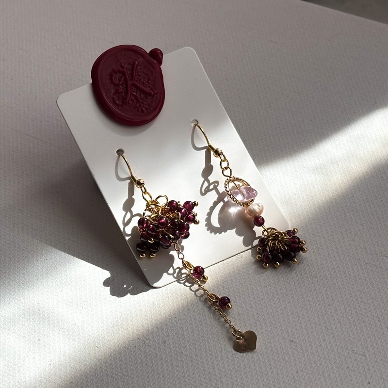 -葚  桑-水晶耳環.華麗低奢感.紫牙烏.紅石榴石.紫水晶.淡水珍珠 - 耳環/耳夾/耳骨夾 - 水晶 紅色