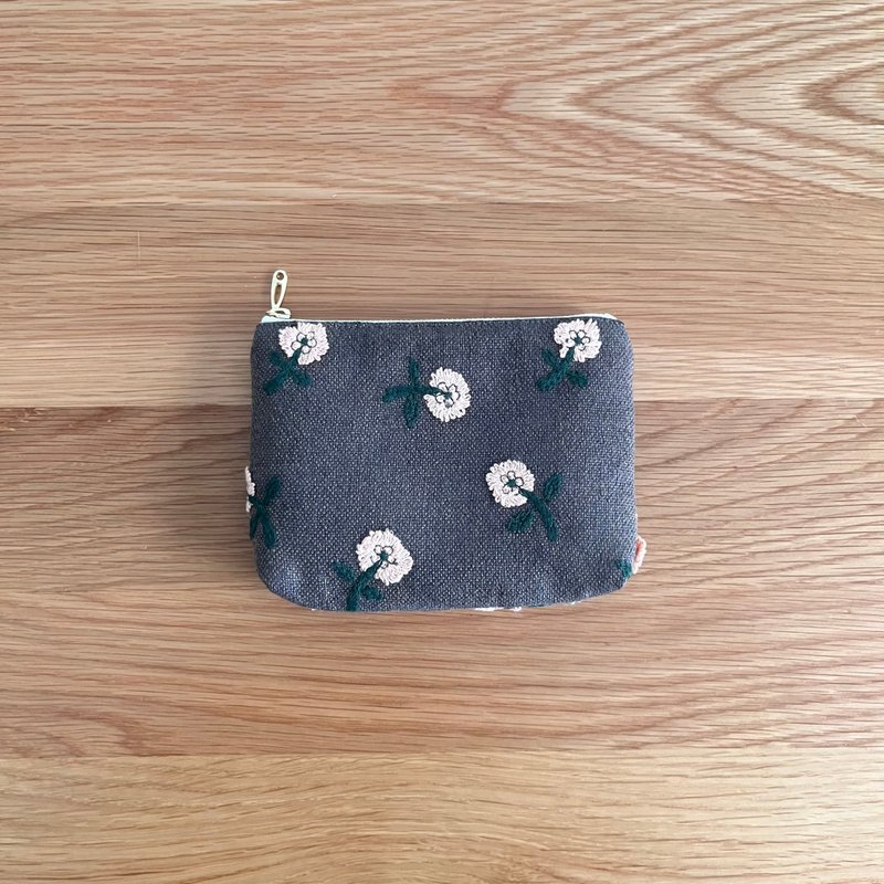 mina  perhonen skip 花柄　コスメポーチ　化妝包 - 化妝包/收納袋 - 棉．麻 咖啡色