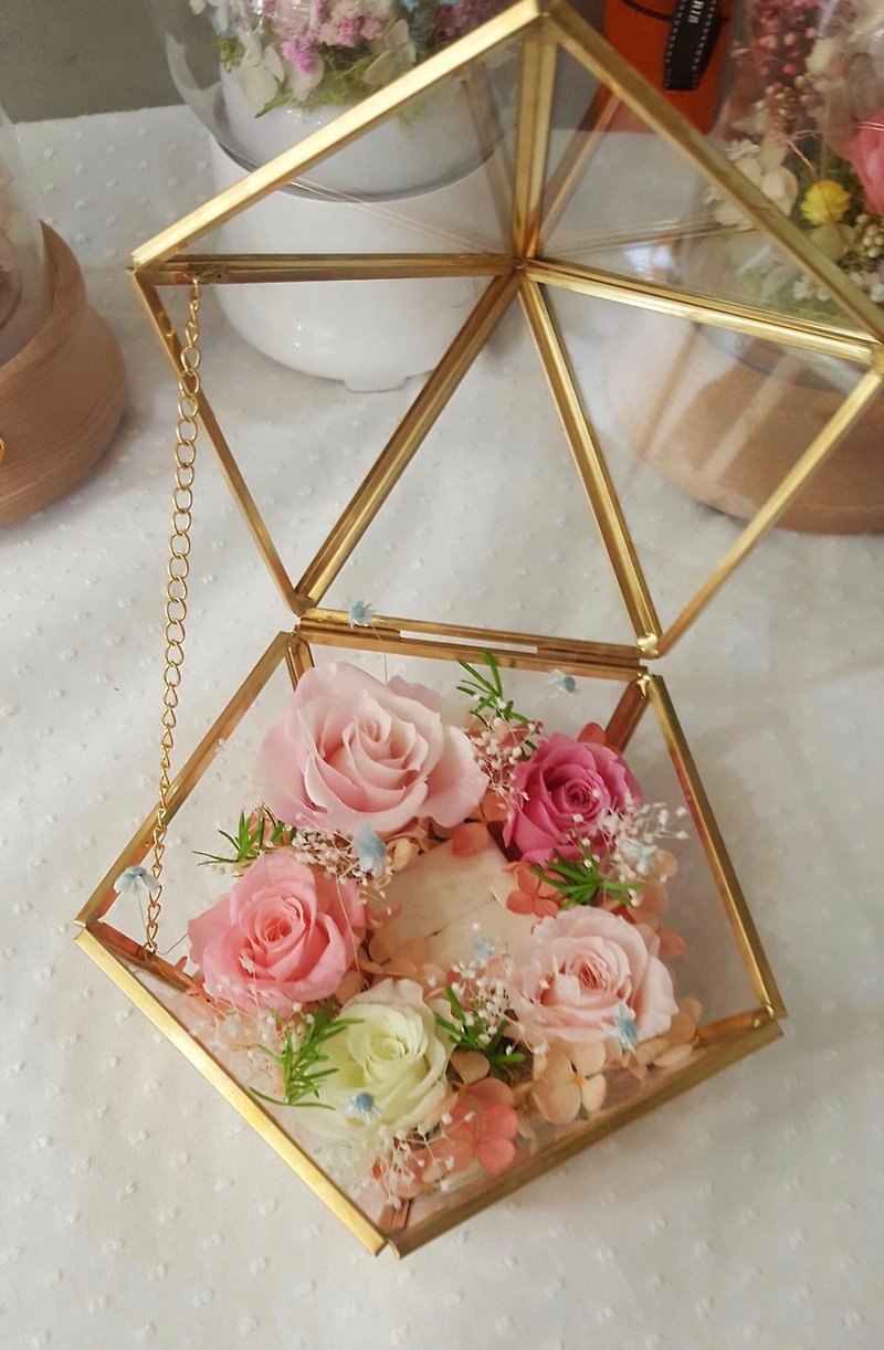 Pentagonal glass without flower box - ของวางตกแต่ง - พืช/ดอกไม้ ขาว