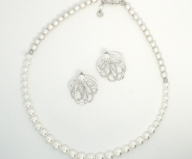 Metal MIX Pearl Necklace & Feather Earrings / Silver] 2-piece set