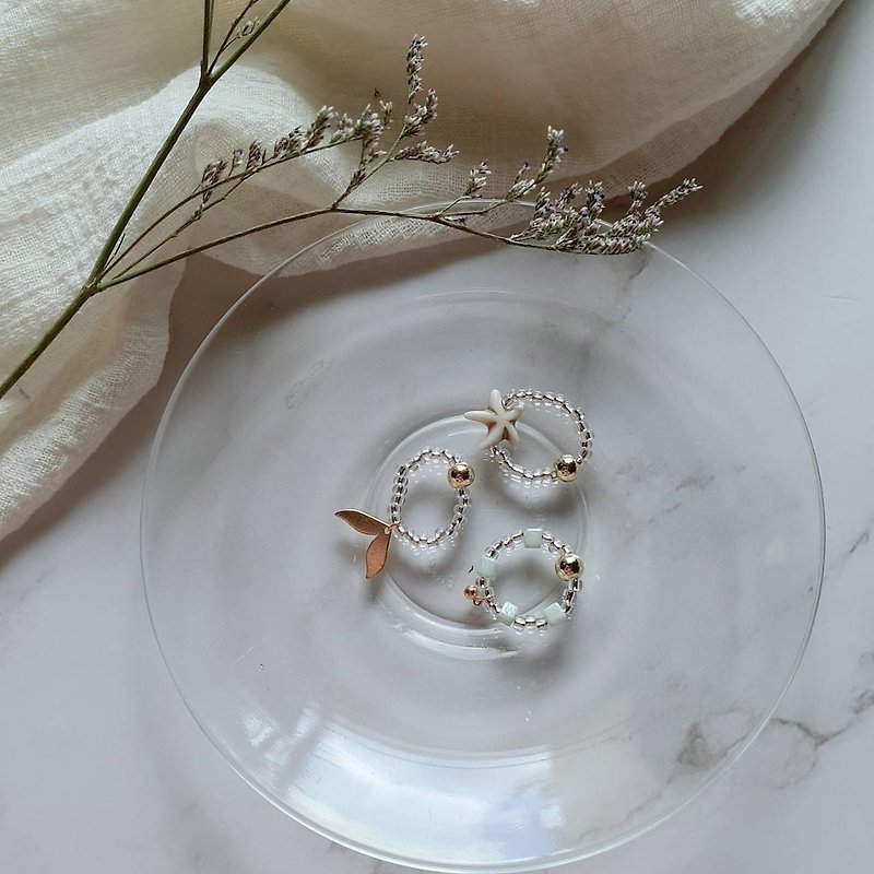Bead rings | Minimal Style | 14k gold charm | free size - 戒指 - 塑膠 透明
