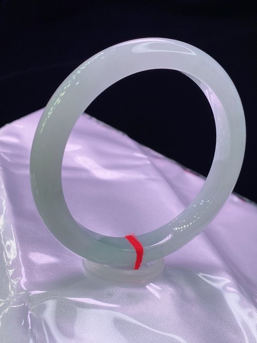 一念之間 緬甸老坑 天然A貨翡翠手鐲 圈口58.7MM 冰潤細膩水頭足 編號02396