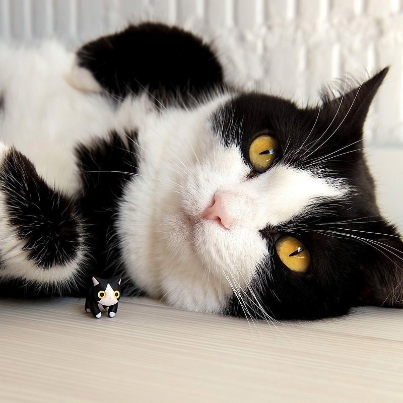 Customized Gift | Cat Earrings - Handmade Jewelry, Cat Lovers Gift - ต่างหู - ดินเหนียว ขาว
