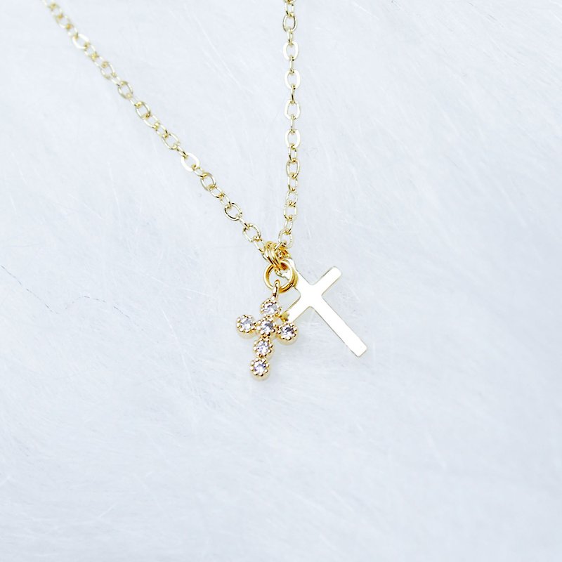 Giftest 18K鍍金 / 背起十架 基督教 十字架項鍊女朋友禮物禮品N4 - 項鍊 - 貴金屬 金色