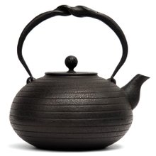 未使用、保管品　岩手県奥州 佐秋鋳造所 佐藤守巨造 真作保証　南部鉄瓶 南部鉄器 未使用、保管品 岩手県奥州 佐秋鋳造所 佐藤守巨造 真