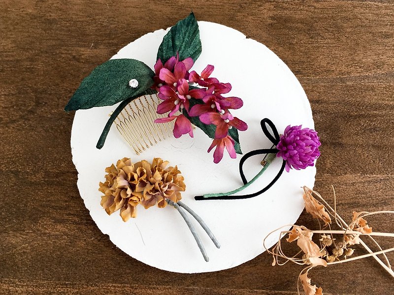 【Limited lucky box in this summer. / Summer Limited Lucky Bag】 Lilac's hair ornaments and flower brooch BOX - เข็มกลัด/ข้อมือดอกไม้ - ผ้าฝ้าย/ผ้าลินิน หลากหลายสี