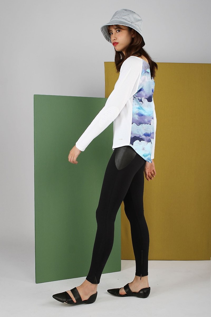 Printed Back Print Suction Sleeve Top-Cloud - เสื้อผู้หญิง - เส้นใยสังเคราะห์ สีน้ำเงิน