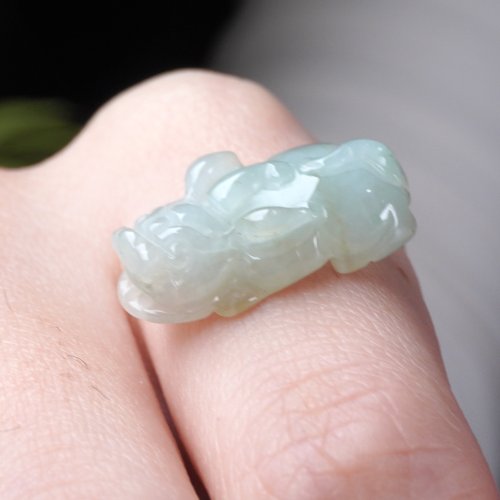 瓔珞珠寶盒 E.L.Jewelry Box 【招財神獸】冰綠種翡翠貔貅吊飾 | 天然緬甸玉翡翠A貨 |送禮