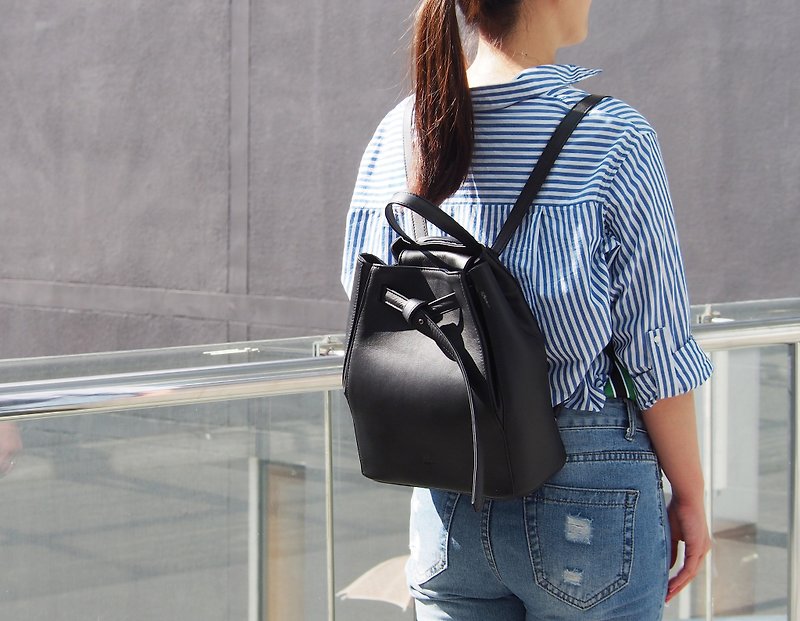 Tye Leather Backpack in Black - Backpacks - Genuine Leather Black