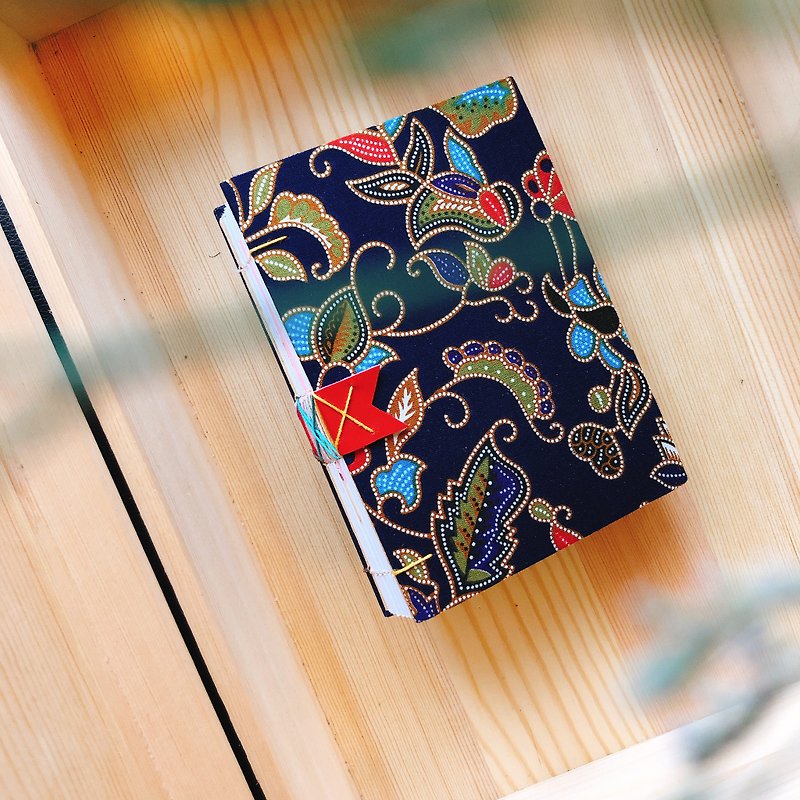Orchid - Handmade Journal Book - สมุดบันทึก/สมุดปฏิทิน - กระดาษ 