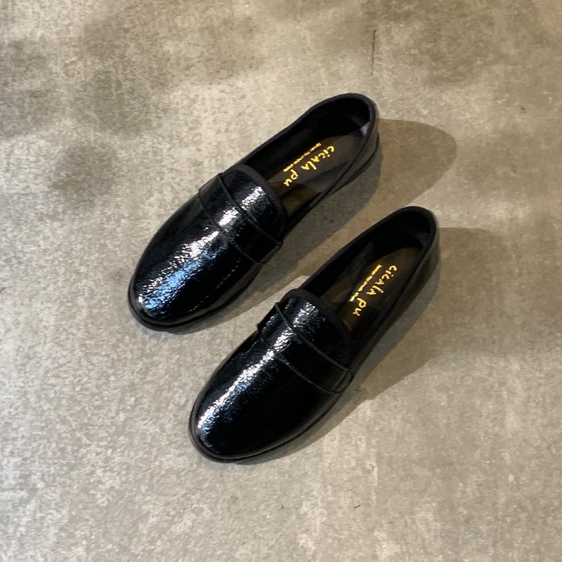 8917 軟黑漆皮 樂福鞋 - 女牛津鞋/樂福鞋 - 真皮 黑色