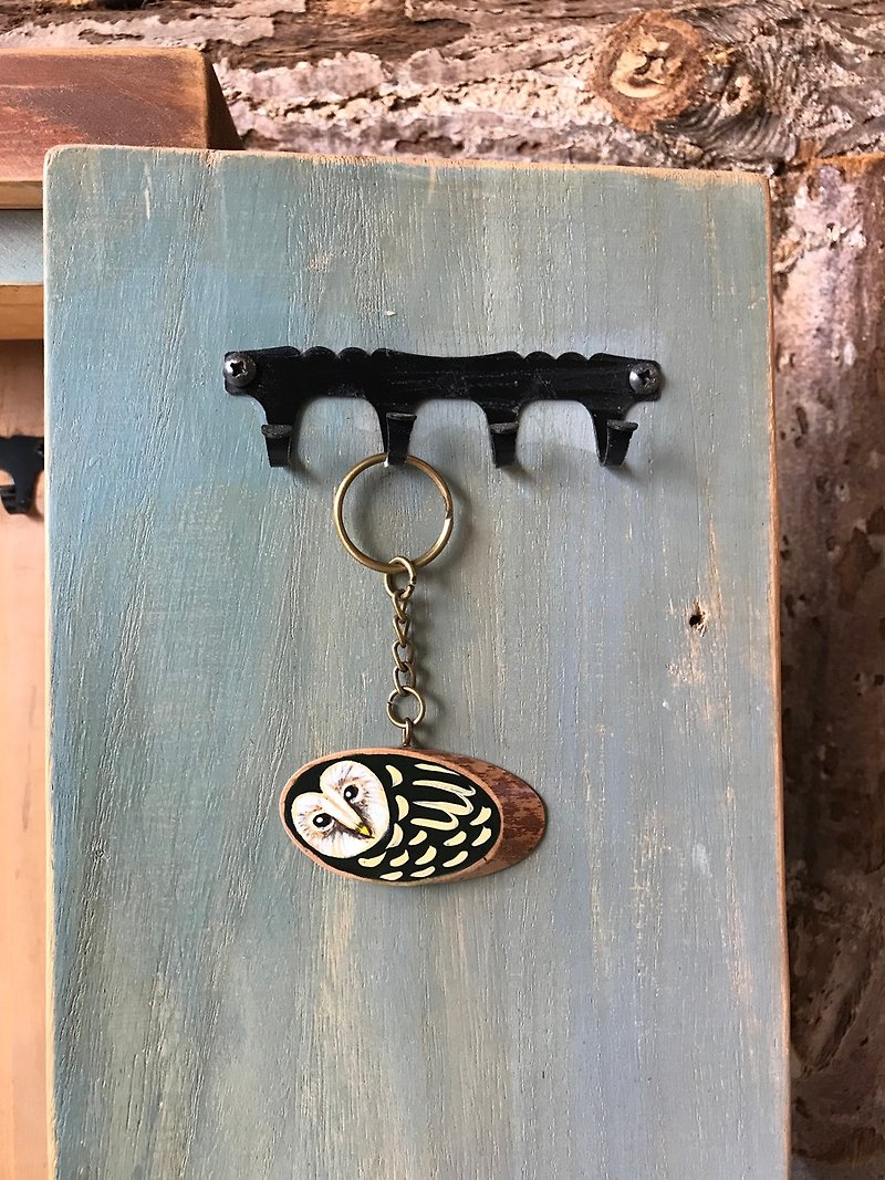 Wood chip key ring / charm - green owl 01 - Keychains - Wood Green