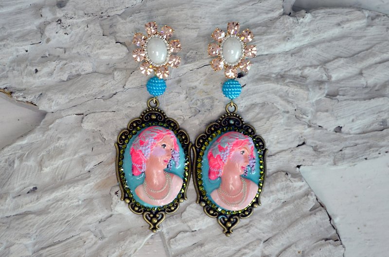 TIMBEE LO Hand-painted Lady Three-dimensional Carved Frame Earrings Swarovski Crystal - Earrings & Clip-ons - Other Materials Purple
