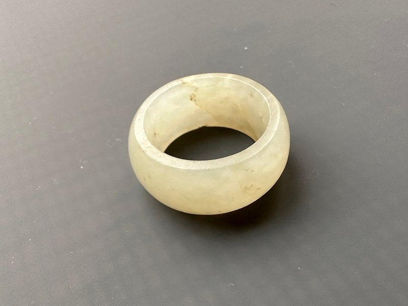 White jade ring (old piece) - แหวนทั่วไป - เครื่องเพชรพลอย 