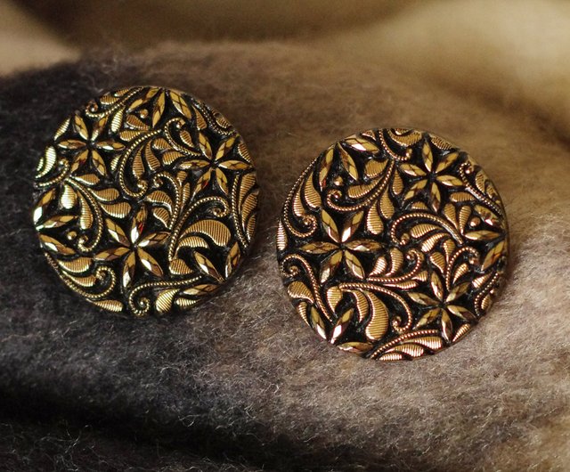 なっつです。ノンホールピアス2点 Natural stone 2stones ブラス ノンホールピアス