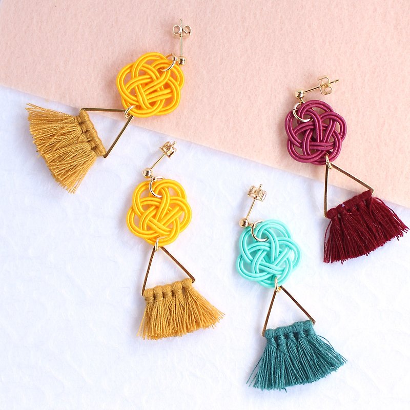 japanese style pierce earring / mizuhiki / japan / accessory / triangle / tassel - Earrings & Clip-ons - Silk Multicolor