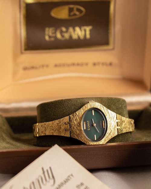 Le gant watch value hot sale