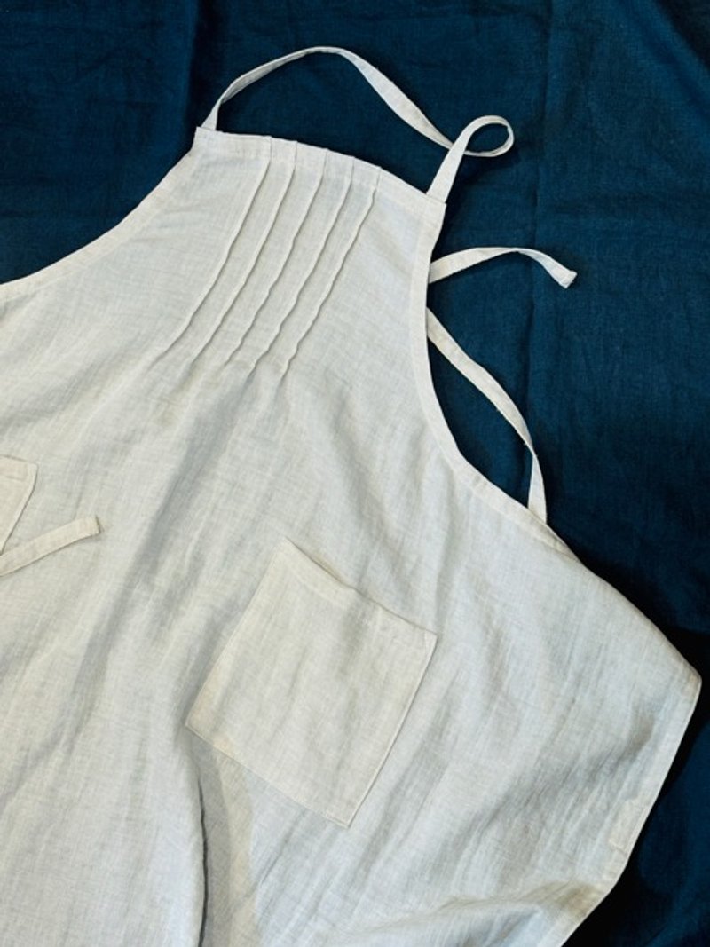LinenとOrganiccottonガーゼ　胸もとギャザーのエプロン - 其他 - 棉．麻 卡其色