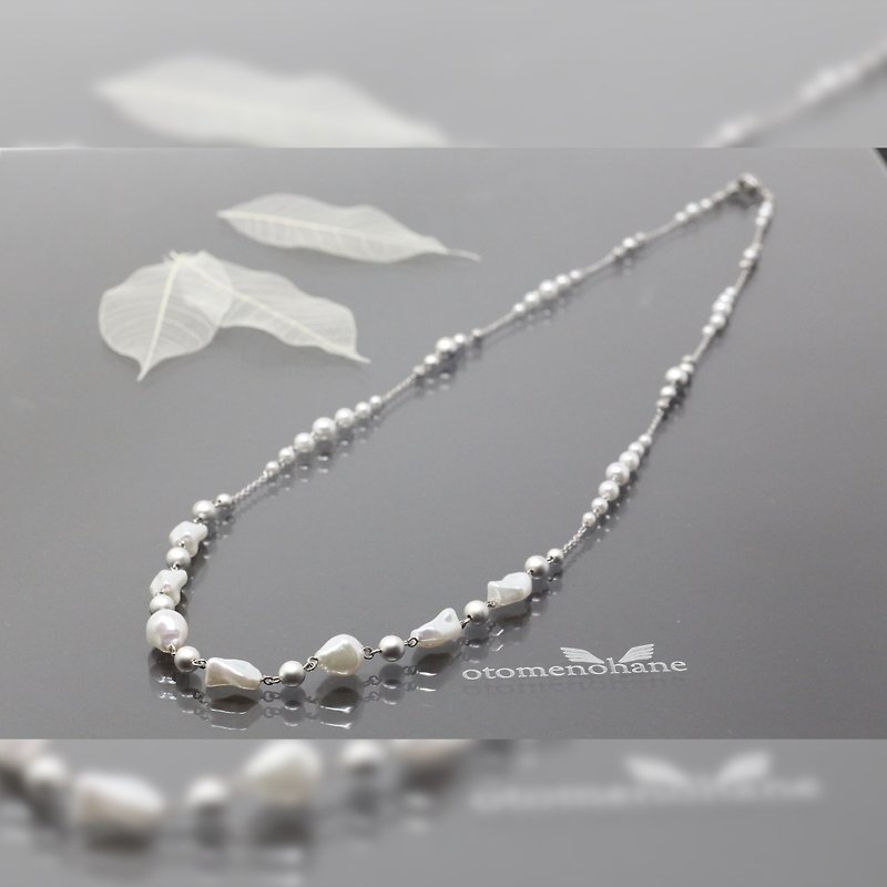 Mermaid 3-way necklace - Necklaces - Plastic White