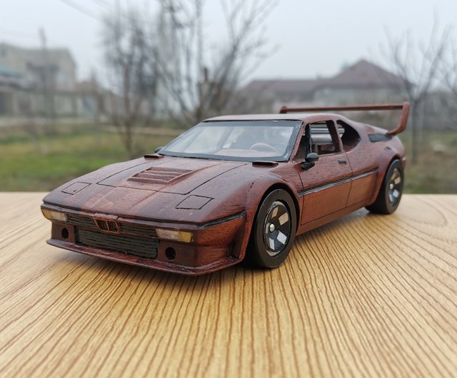 カスタムメイドのおもちゃの車モデル BMW M1 1979 - ショップ DarumPro