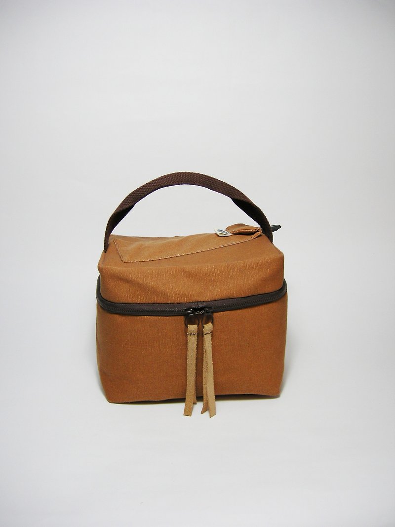 Square brown meal bag (canvas) __ Zuo zuo hand made zipper bag - Handbags & Totes - Cotton & Hemp Brown