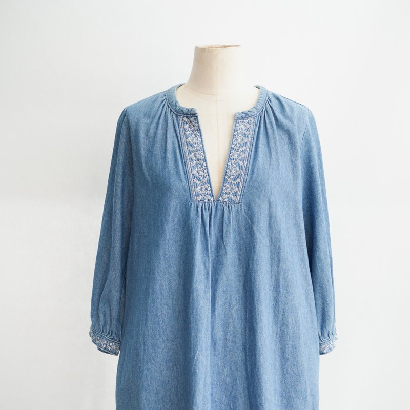 Summer denim embroidery three-quarter sleeve dress long top retro vintage vintage vintage - ชุดเดรส - ผ้าฝ้าย/ผ้าลินิน สีน้ำเงิน