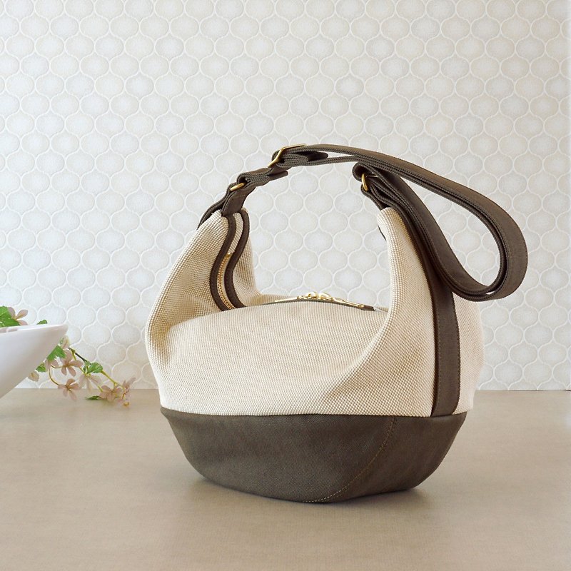 Lamp/ Khaki x marbled beige [Made to order] Trocco canvas bag - Messenger Bags & Sling Bags - Cotton & Hemp Green
