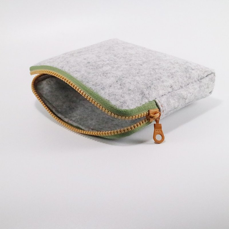 Light Flower Grey Industrial Wool Felt Small Square Bag-Grass Green + Chrome Yellow - Toiletry Bags & Pouches - Wool Gray